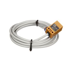 Omron TL-Q5MC2 2M Yakınlık Sensörü